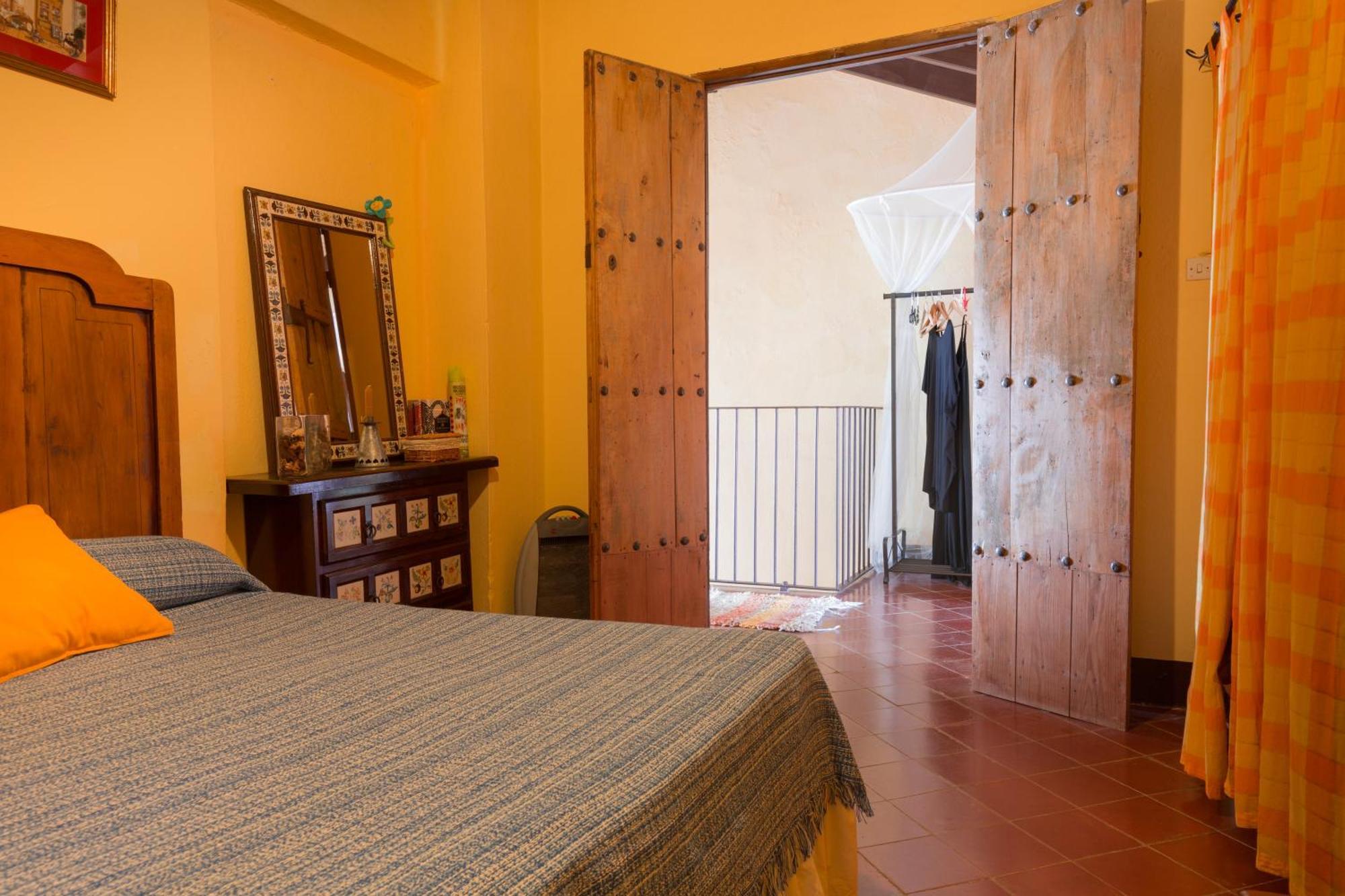 Casa Centenaria Con Encanto Zufre Exterior photo